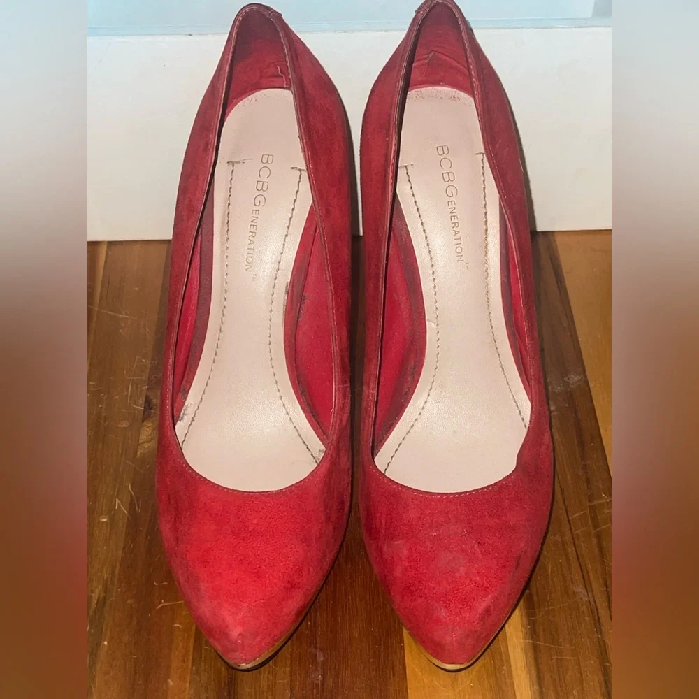 Red high heels - Picture 4 of 5